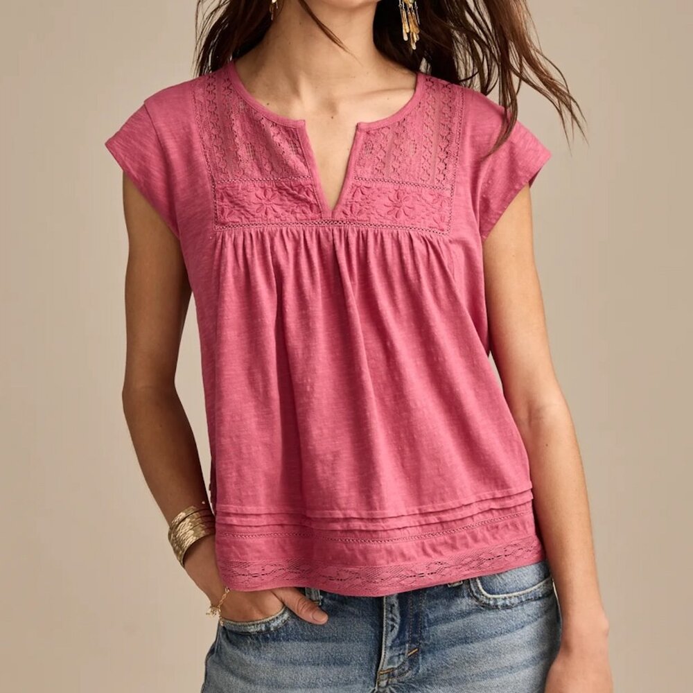 LuckY Brand lace shell sleeve tee - NWT
